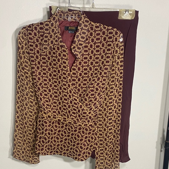 banu Dresses & Skirts - Women's Burgundy and Gold Skirt Set